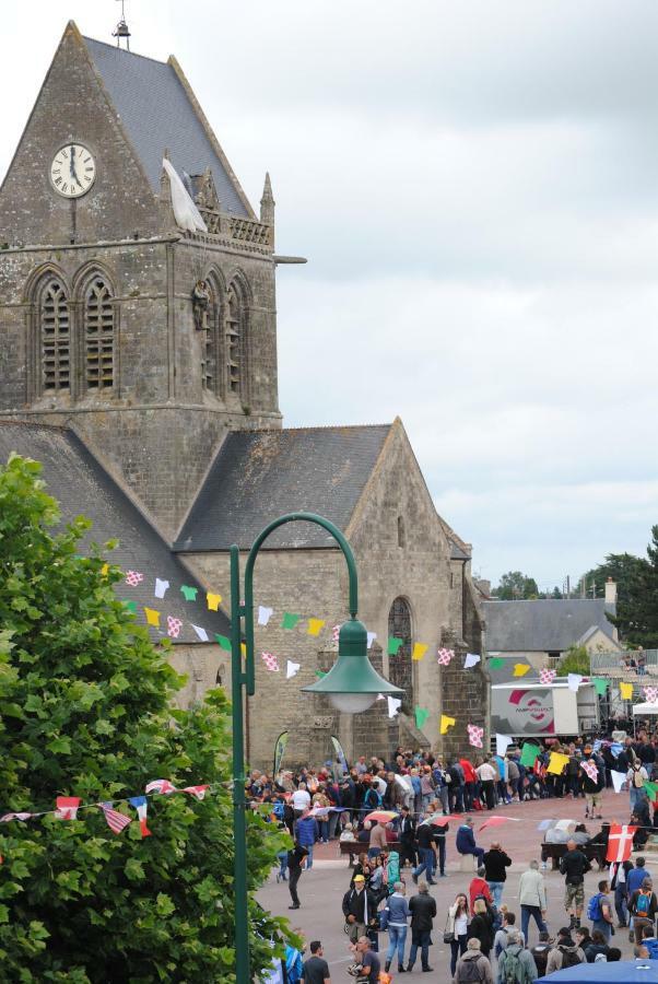 Gite Le Sainte Mere Eglise Buitenkant foto
