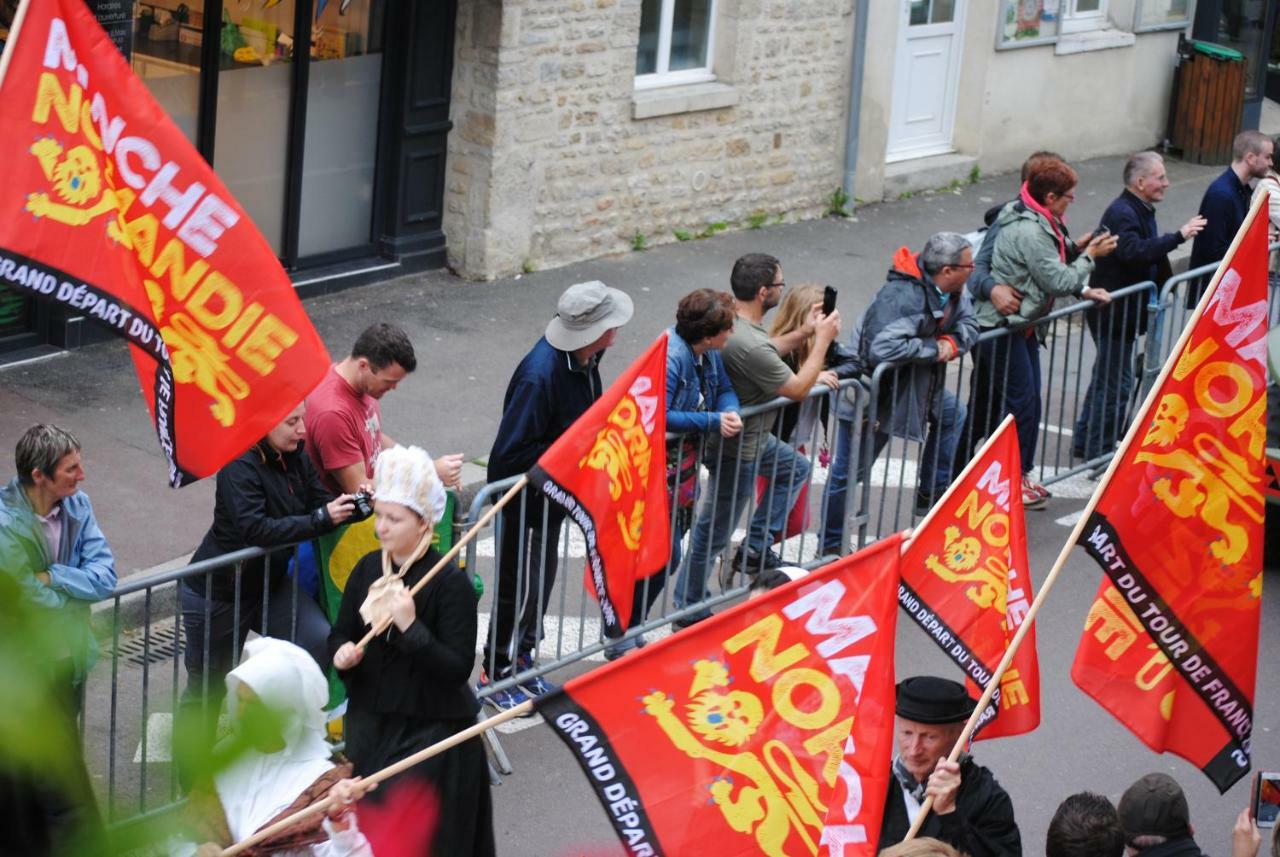 Gite Le Sainte Mere Eglise Buitenkant foto